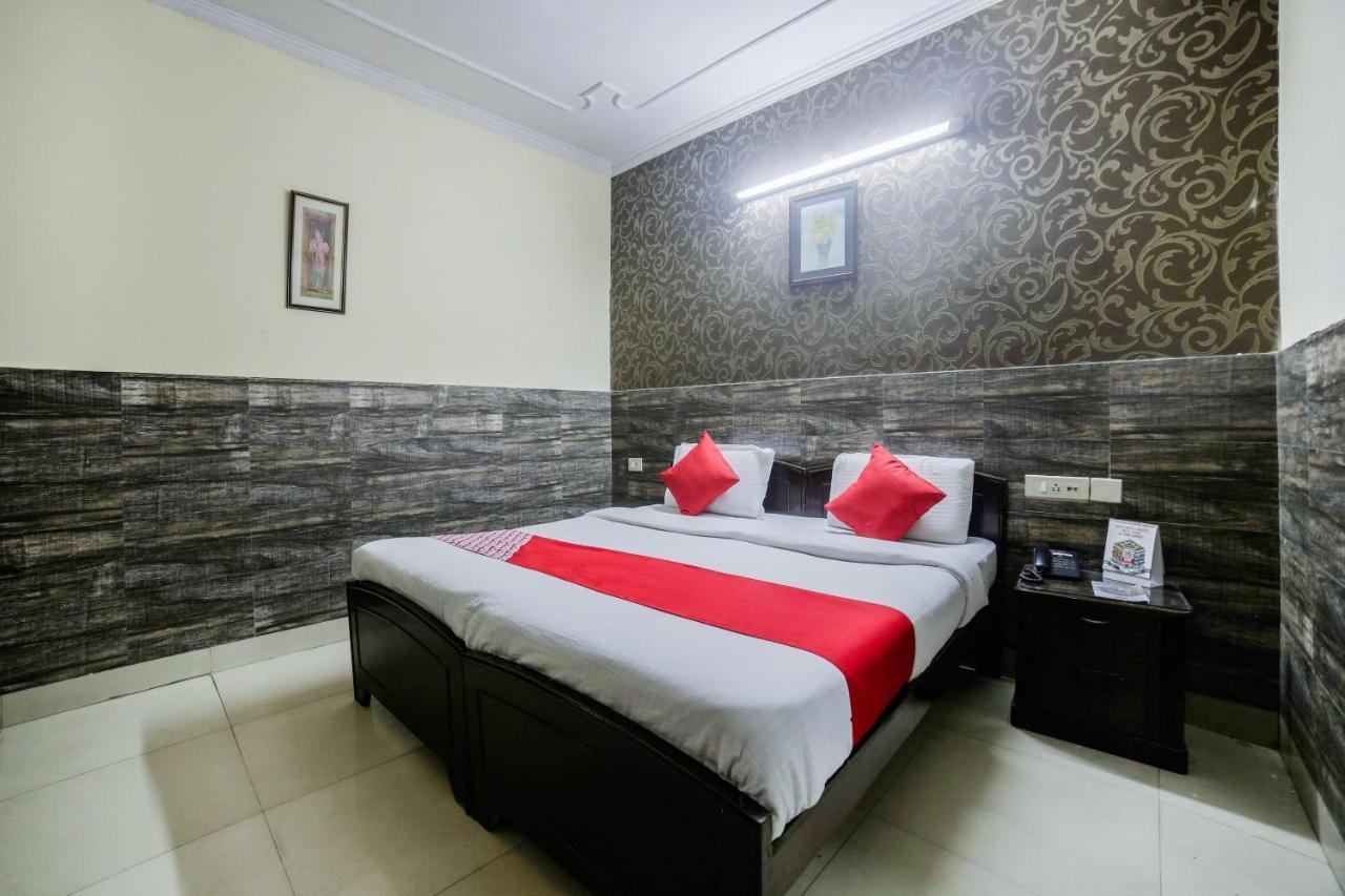 Oyo Downtown Inn Near Leisure Valley Park Gurgaon Bagian luar foto