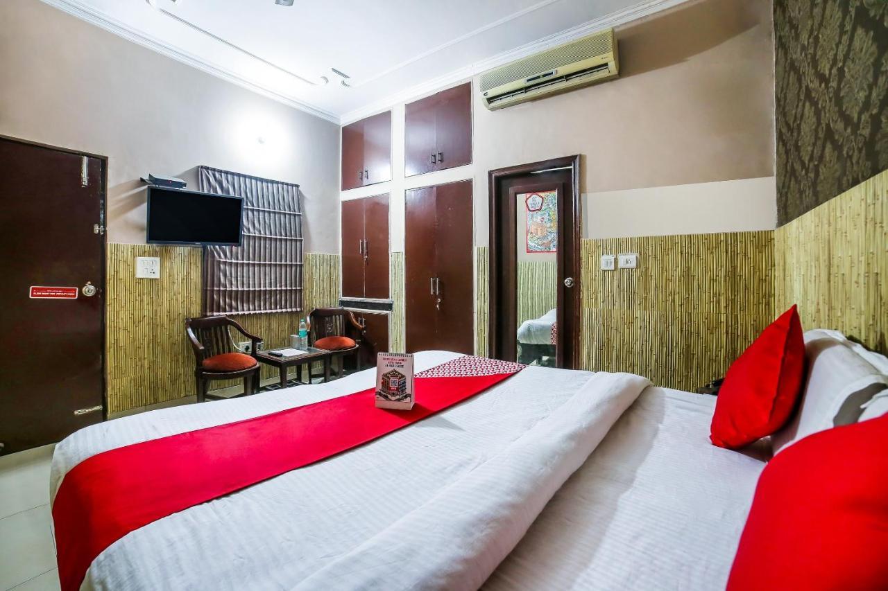 Oyo Downtown Inn Near Leisure Valley Park Gurgaon Bagian luar foto